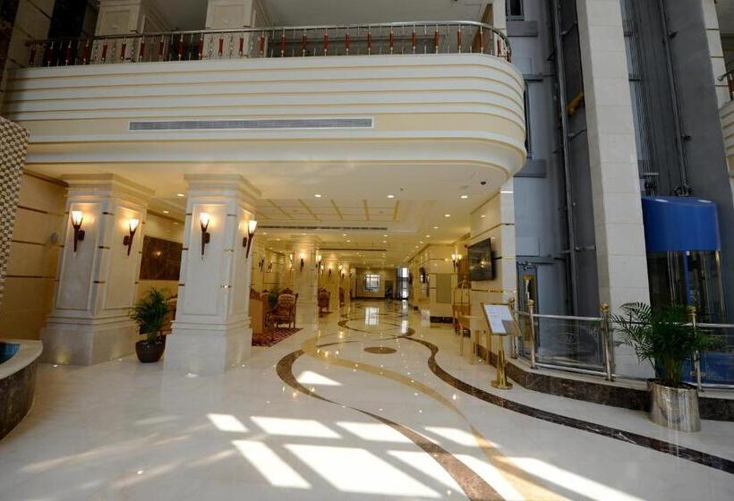 Четырехместный Номер Стандарт, Al Waleed Tower