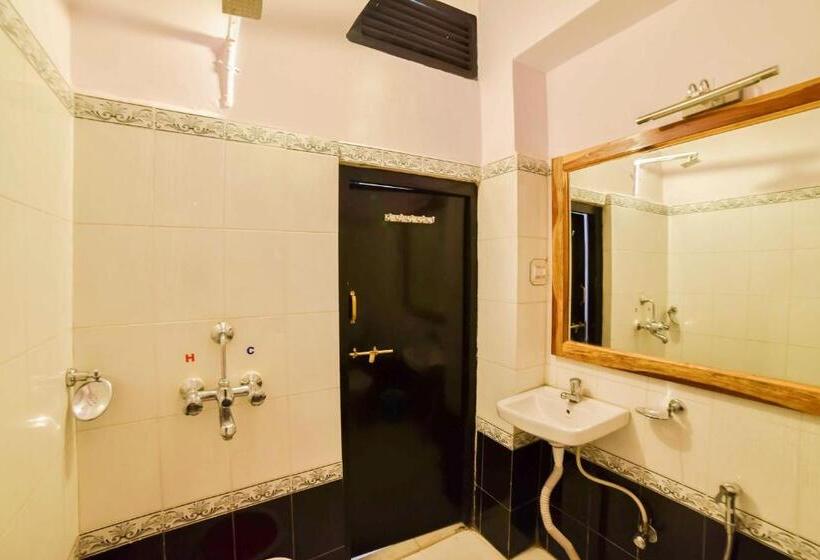 اتاق لوکس, Shanti Home