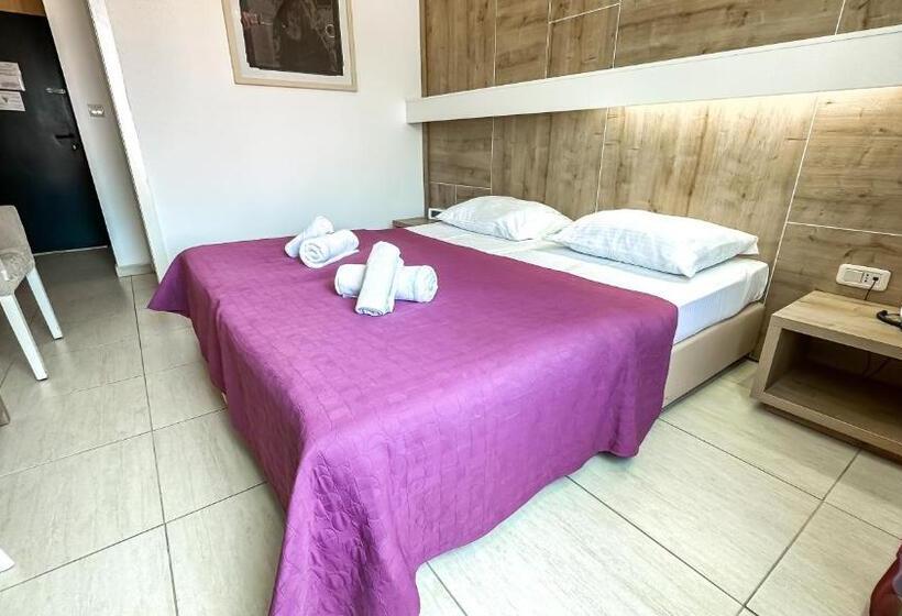 اتاق استاندارد, Slovenska Plaža Lux