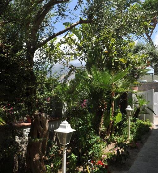 스탠다드 트리플 룸, Sweetposeidon