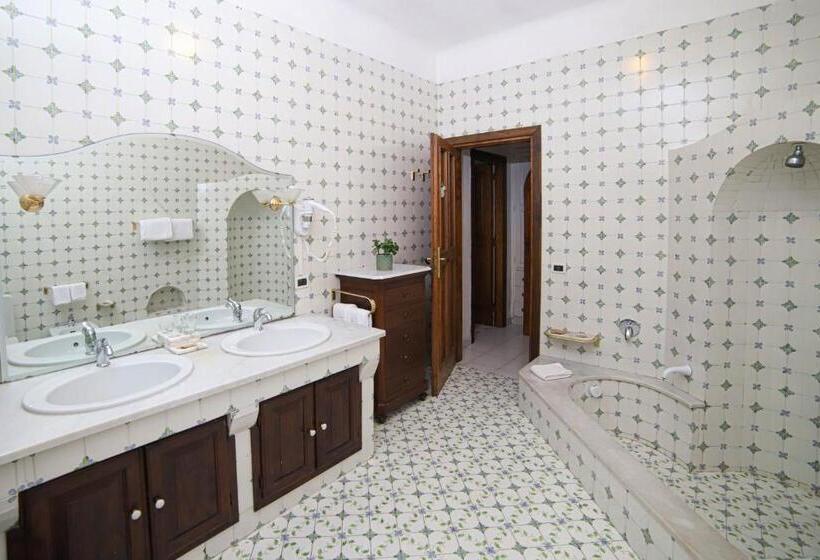 스탠다드 트리플 룸, Sweetposeidon