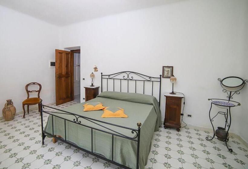 스탠다드 트리플 룸, Sweetposeidon