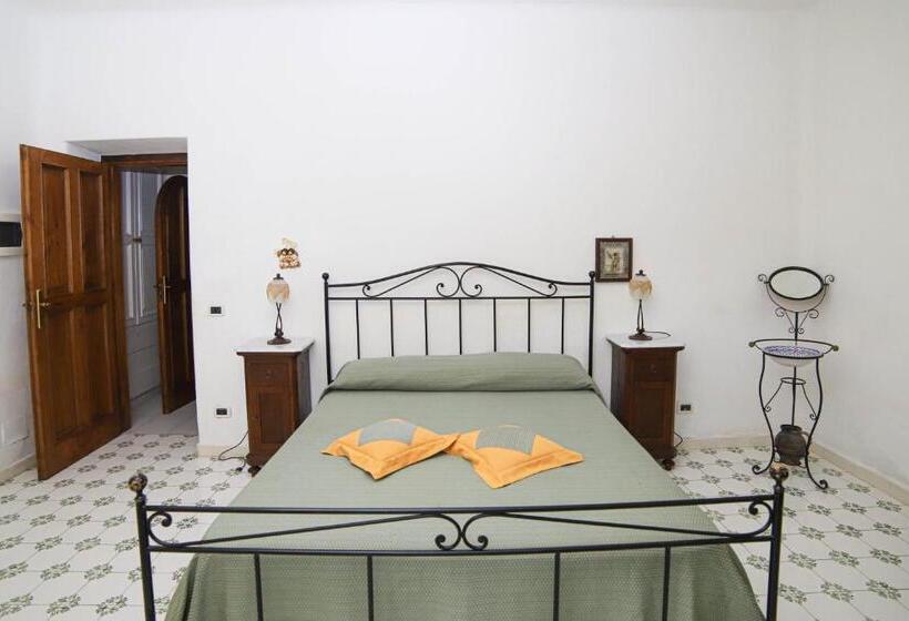 스탠다드 트리플 룸, Sweetposeidon