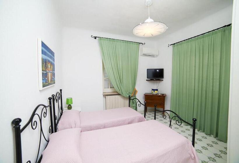 스탠다드 룸, Sweetposeidon