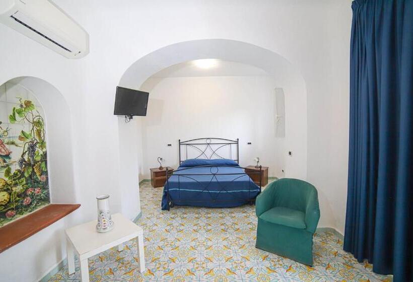 스탠다드 트리플 룸, Sweetposeidon