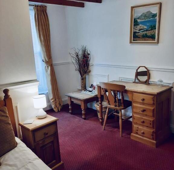 חדר סטנדרט יחיד, The Bull