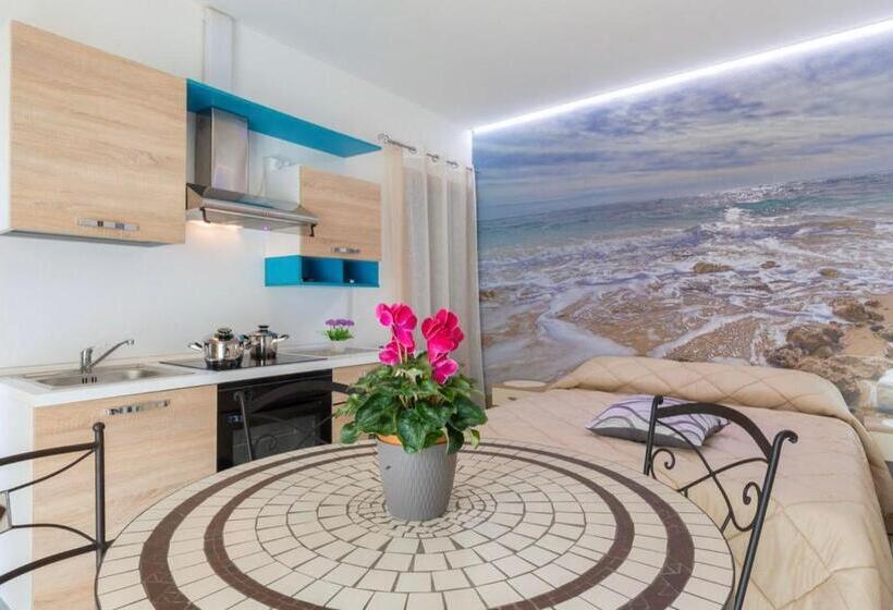 스탠다드 트리플 발코니 룸, Le Stanze Del Sole