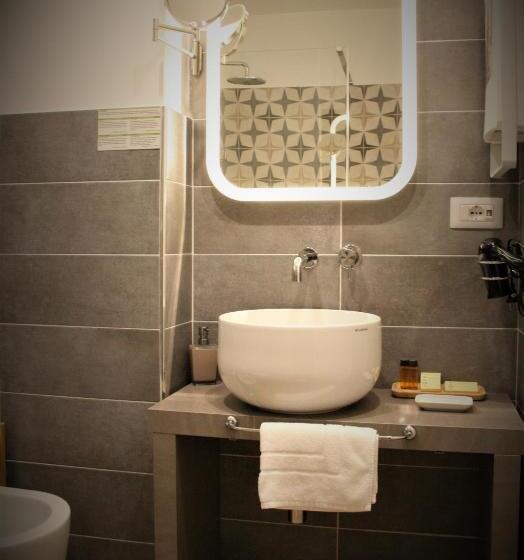 اتاق استاندارد با بالکن, Real Rooms