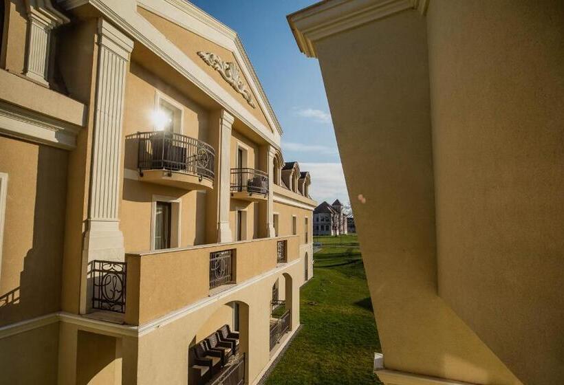 חדר סטנדרט עם מיטת קינג, Cardinal Domeniile Martinutzi