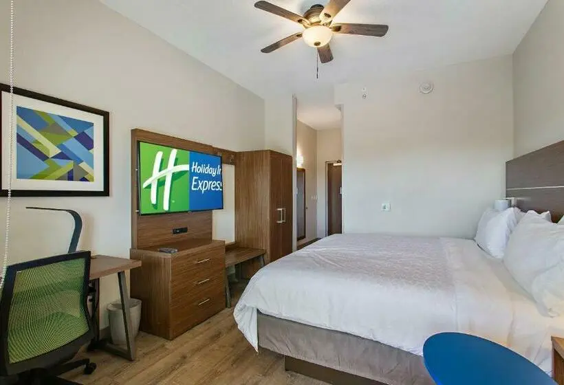 キングサイズベッドのスタンダードルーム, Holiday Inn Express St. Augustine   Vilano Beach By Ihg