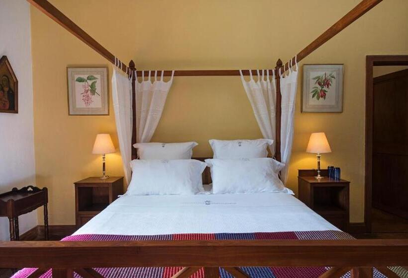 اتاق لوکس, La Demeure Saint Antoine