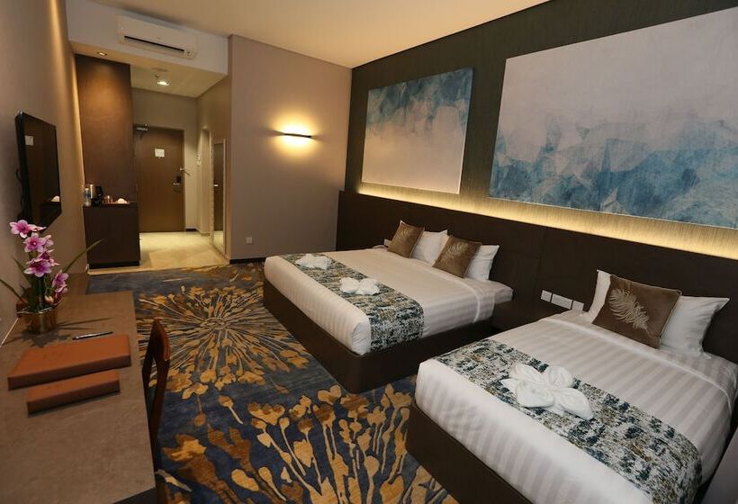 Трехместный Номер Deluxe, D Elegance Grand Bandar Seri Alam