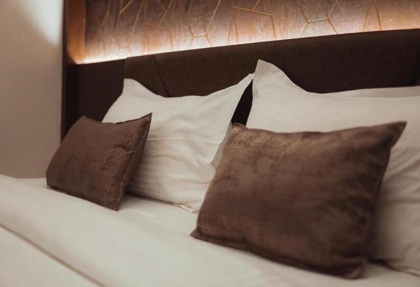 スタンダードルーム, Jardin Hotels