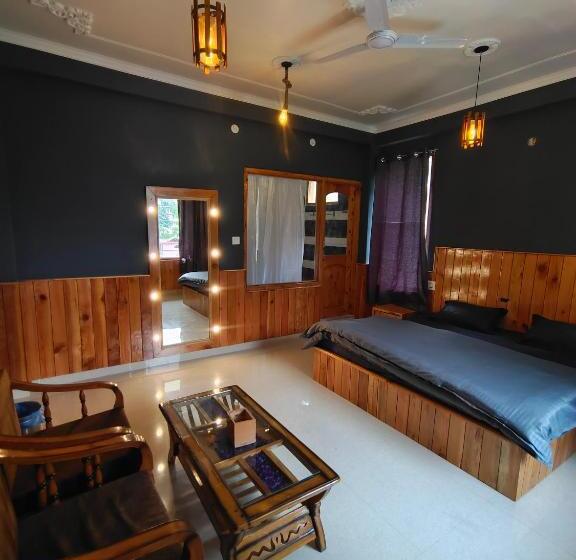 バルコニー付きデラックスルーム, Perkup Hostel