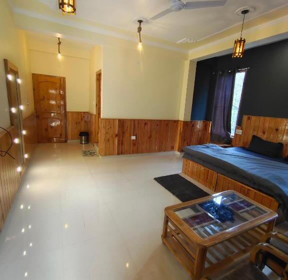 バルコニー付きデラックスルーム, Perkup Hostel