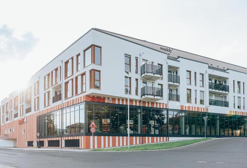 스탠다드 스튜디오, Weekly Boardinghouse