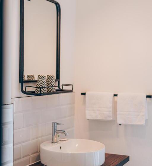 스탠다드 스튜디오, Weekly Boardinghouse