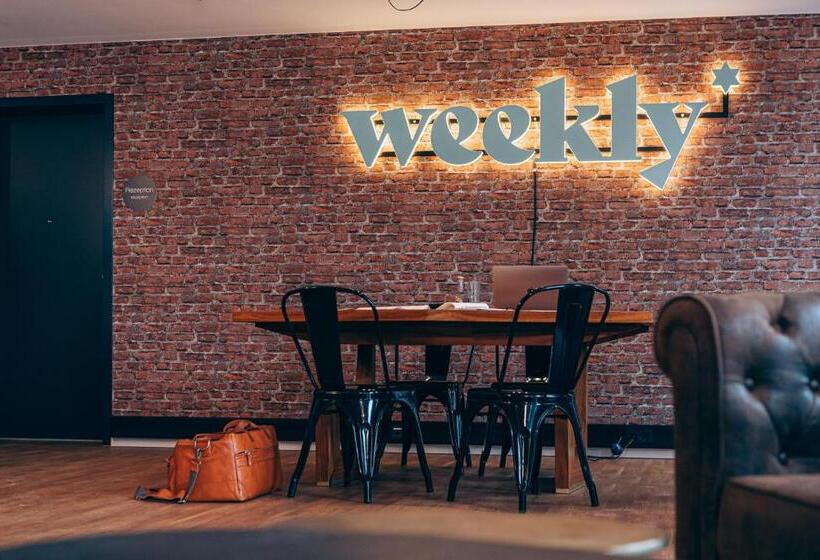 Студия Стандарт, Weekly Boardinghouse