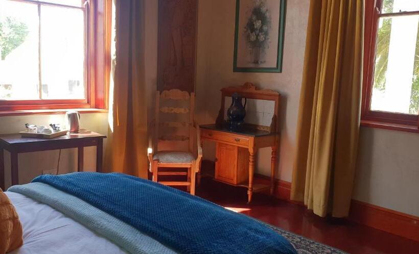 חדר סטנדרט נוף לבריכה, Fountain Villa