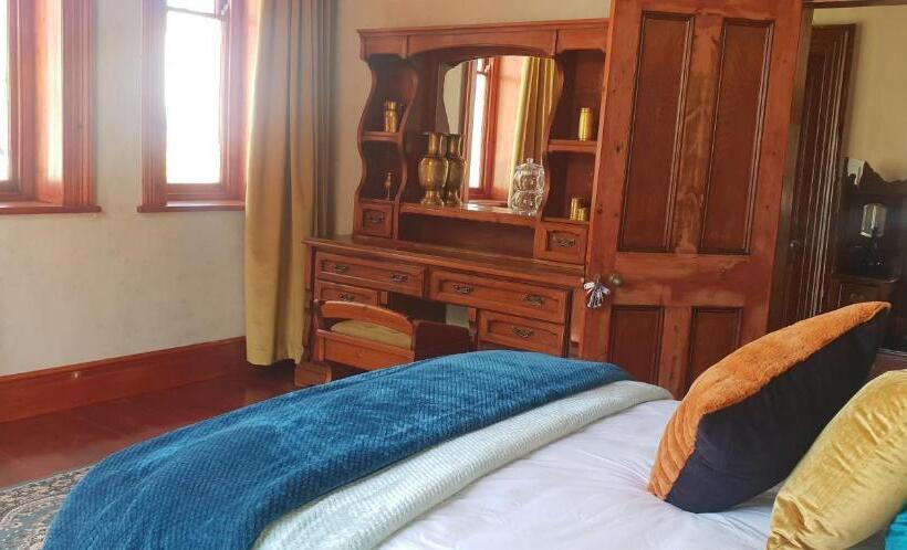 חדר סטנדרט נוף לבריכה, Fountain Villa