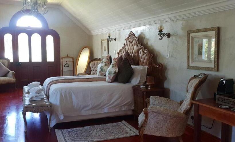 סוויטה עם מרפסת, Fountain Villa