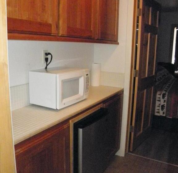 חדר דלוקס עם מיטת קינג, Creekside Lodge