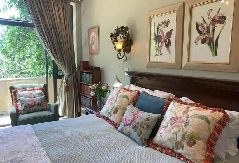 デラックスルーム, Mountain Rose Guesthouse