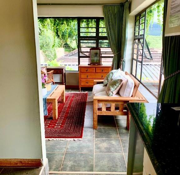 Номер Стандарт, Mountain Rose Guesthouse