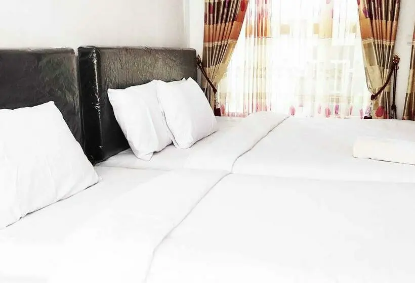 ファミリールーム, Pertiwi Homestay Near Museum Angkut Batu Mitra Reddoorz