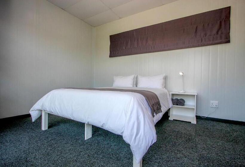 Номер Стандарт, Sleepover Kruger Gate