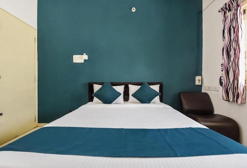 اتاق استاندارد با بالکن, Vaccinated Staff  Silverkey Executive Stays 78621 Second D Residency