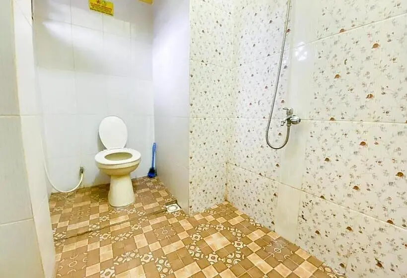 اتاق لوکس, Damigalova Guest House Mitra Reddoorz