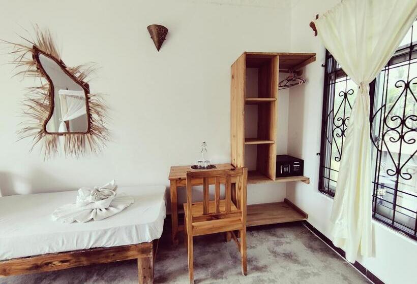 キングサイズベッドのスタンダードルーム, Hakuna Matata Boutique