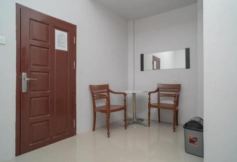デラックスルーム, Reddoorz Syariah Near Jalan Ahmad Yani Banjarmasin 3