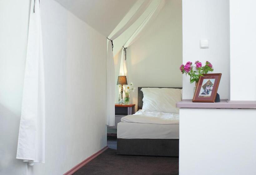 Студия Стандарт, Spichlerz Na Krakowskiej