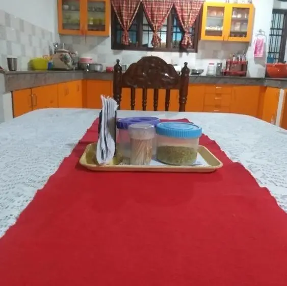 デラックスルーム, Sushils Bed And Breakfast