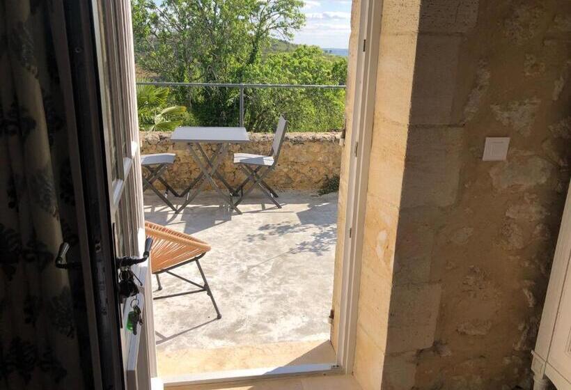 חדר דלוקס, Château Haut Clarise