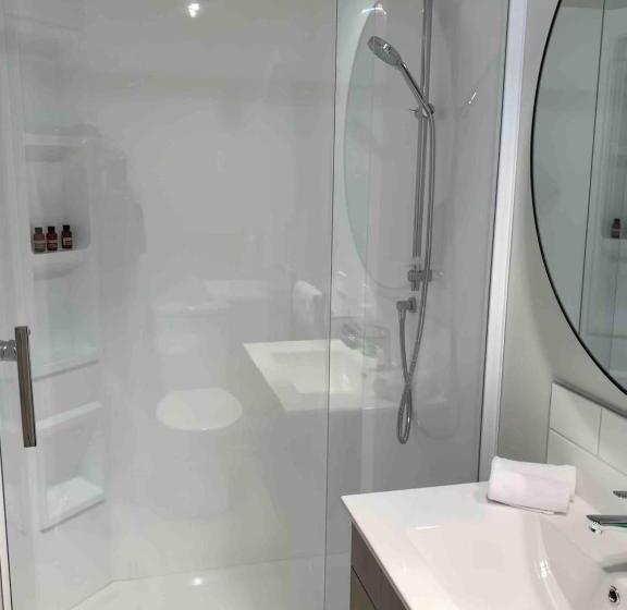 استودیوی استاندارد, Hillside Studio