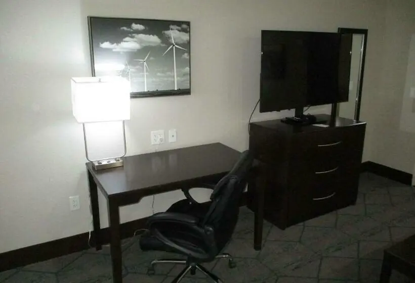 キングサイズベッドのスイートルーム, Best Western Plus Mcpherson