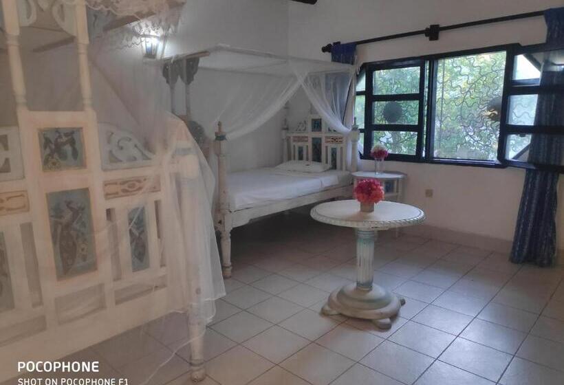 سوییت جونیور, Watamu Sunrise Villa