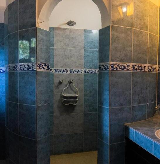 سوییت جونیور, Watamu Sunrise Villa