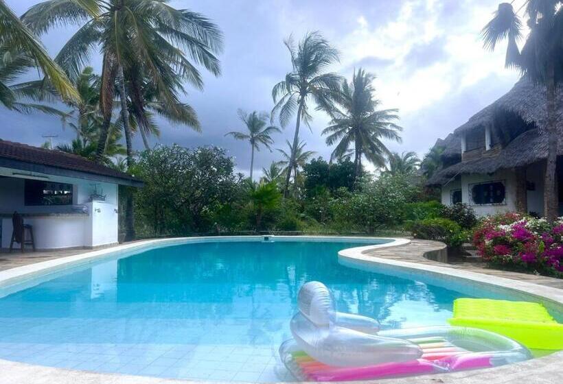 ویلای 1 خوابه, Watamu Sunrise Villa