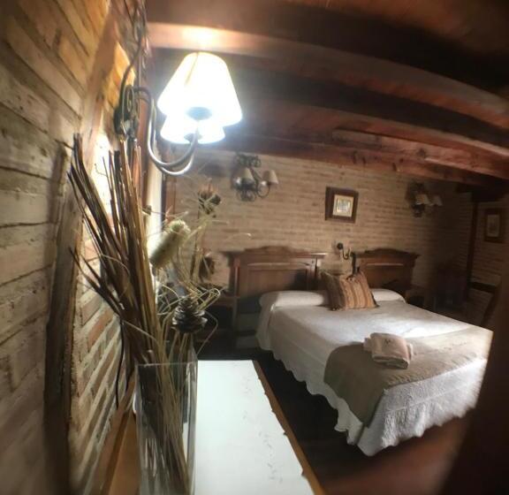 اتاق استاندارد با بالکن, Hospederia Casa De Cisneros