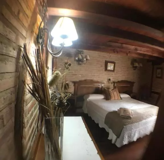 اتاق استاندارد با بالکن, Hospederia Casa De Cisneros