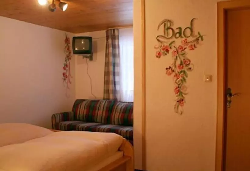 ダブルベッドスタンダードルーム, Bed & Breakfast Jungholz   Pension Katharina