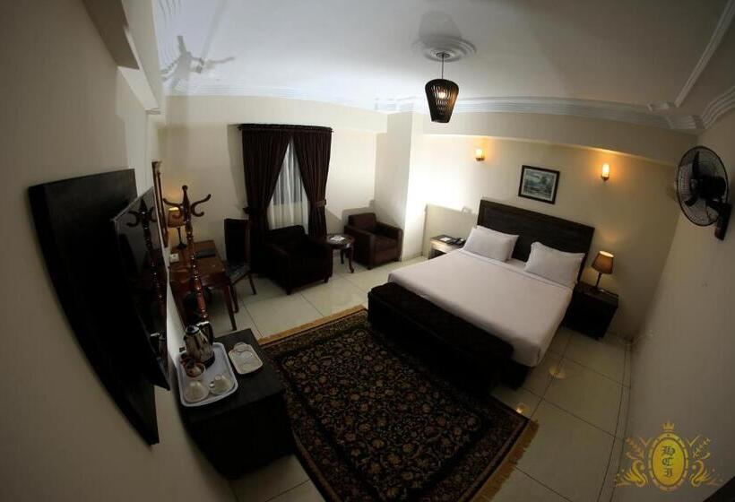 اتاق اجرایی, Crown Inn