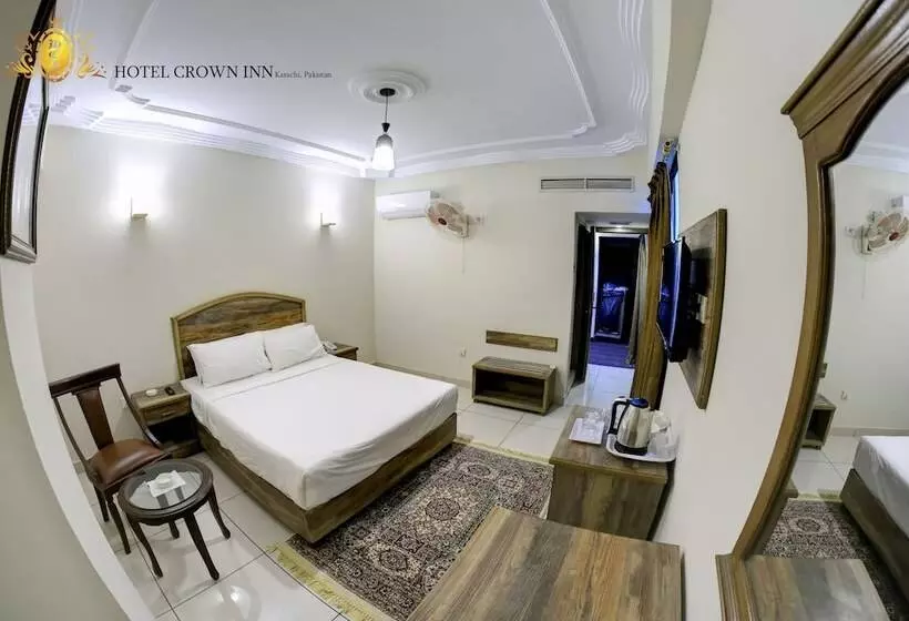 اتاق لوکس, Crown Inn