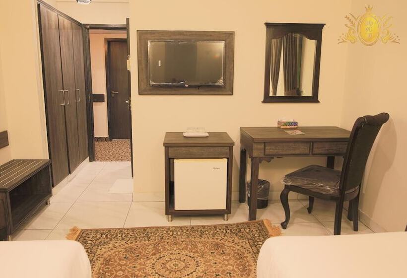 اتاق لوکس, Crown Inn