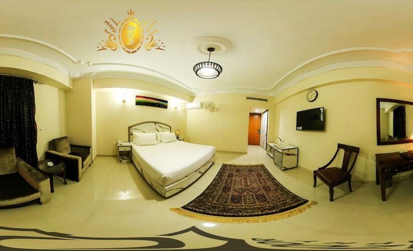 اتاق اجرایی, Crown Inn