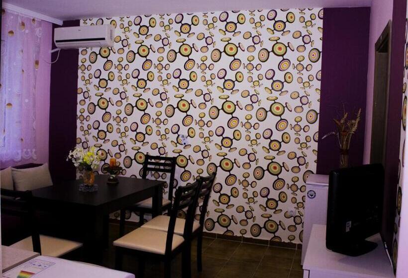 דירת חדר דלוקס, дироси